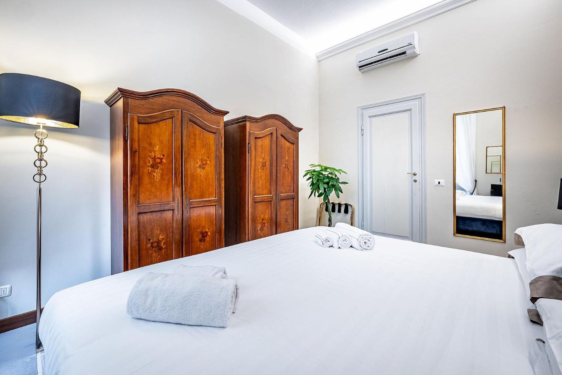 Three Apartments Via Roma Φλωρεντία Εξωτερικό φωτογραφία